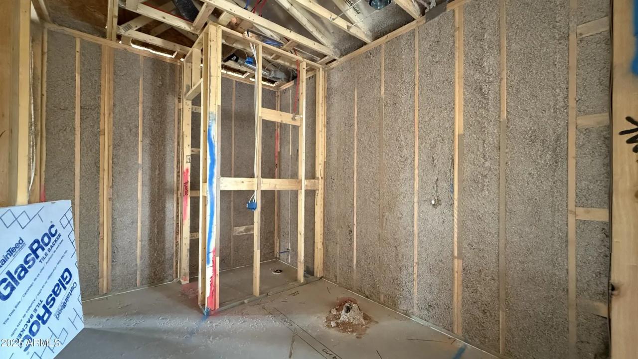 Real Estate Picture 8