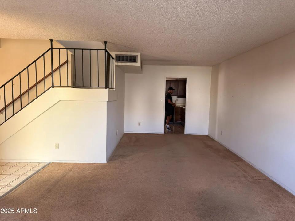 Real Estate Picture 5
