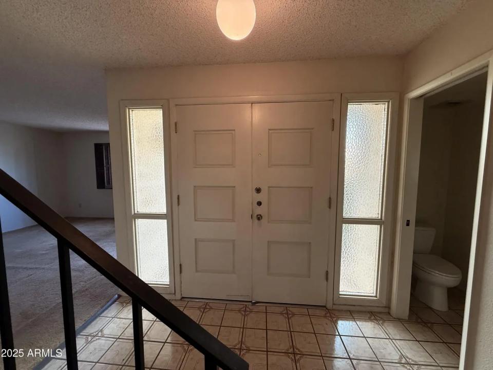 Real Estate Picture 3