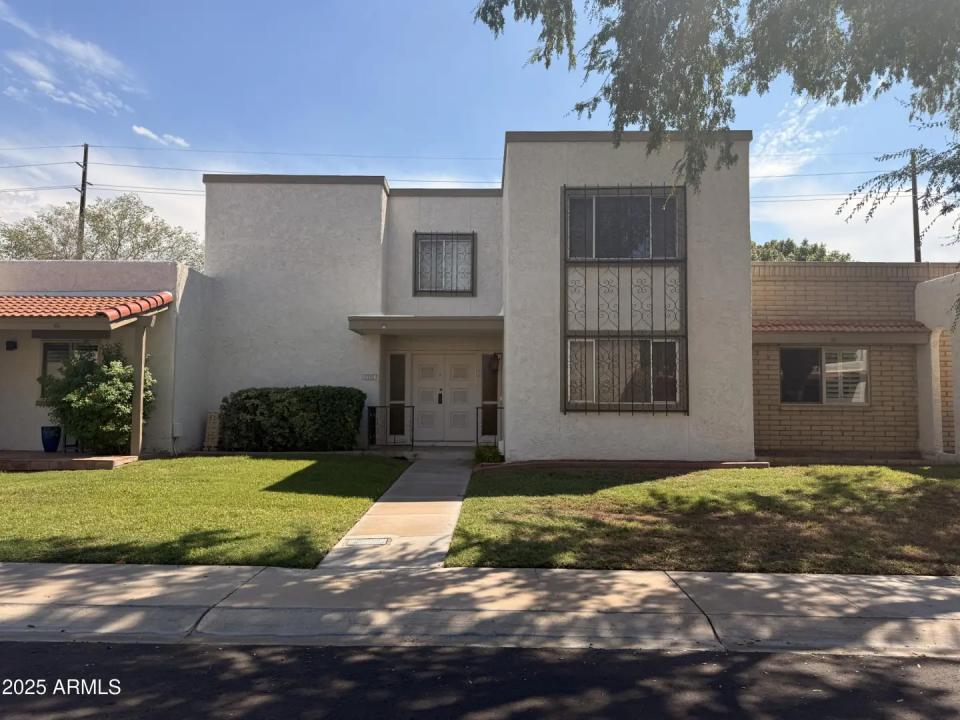 Real Estate Picture 1
