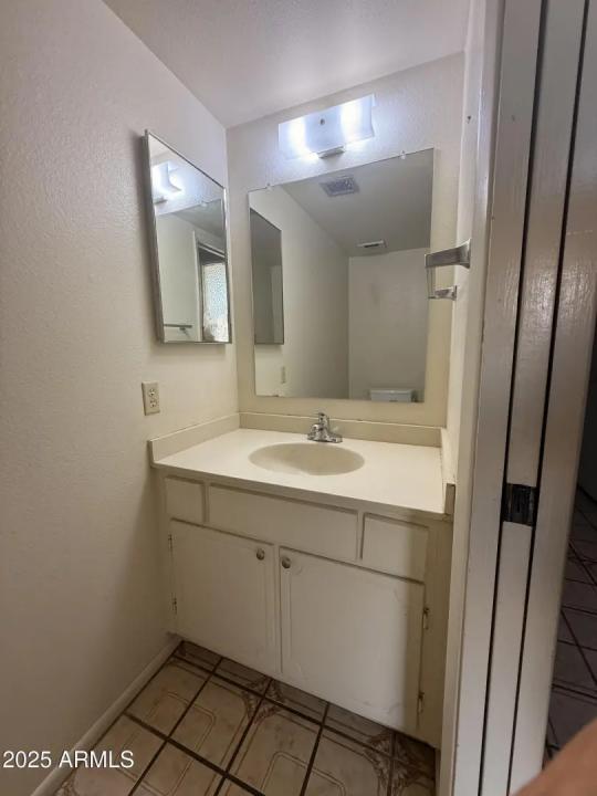 Real Estate Picture 7