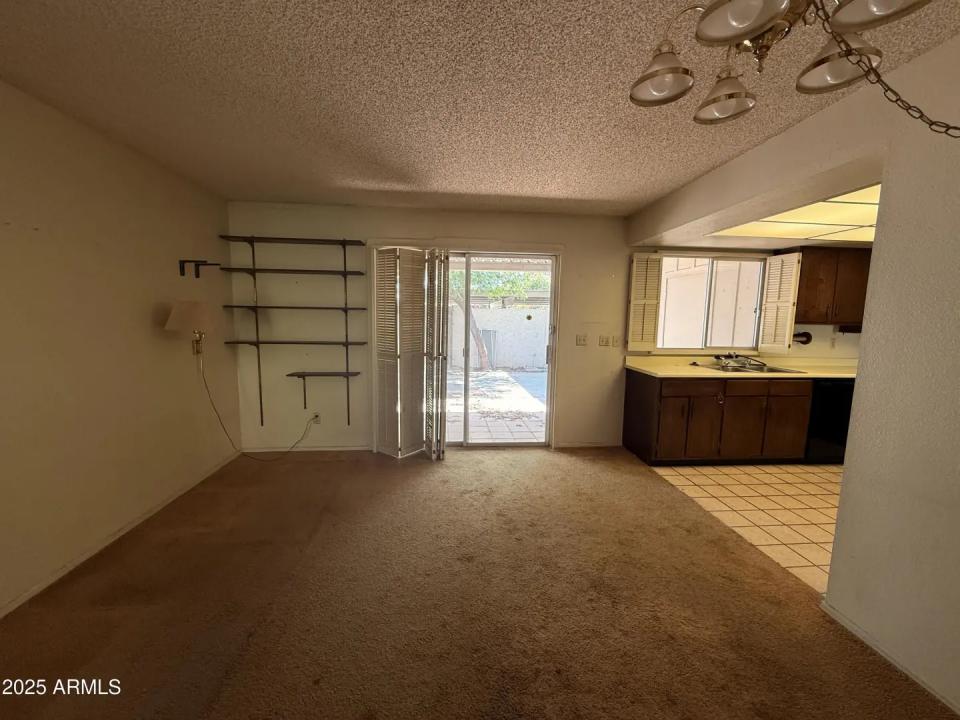 Real Estate Picture 10