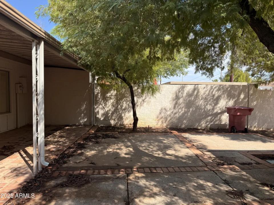 Real Estate Picture 36