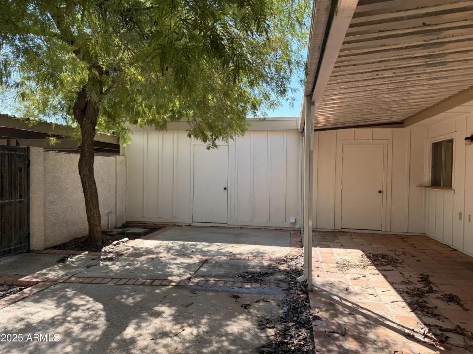Real Estate Picture 37