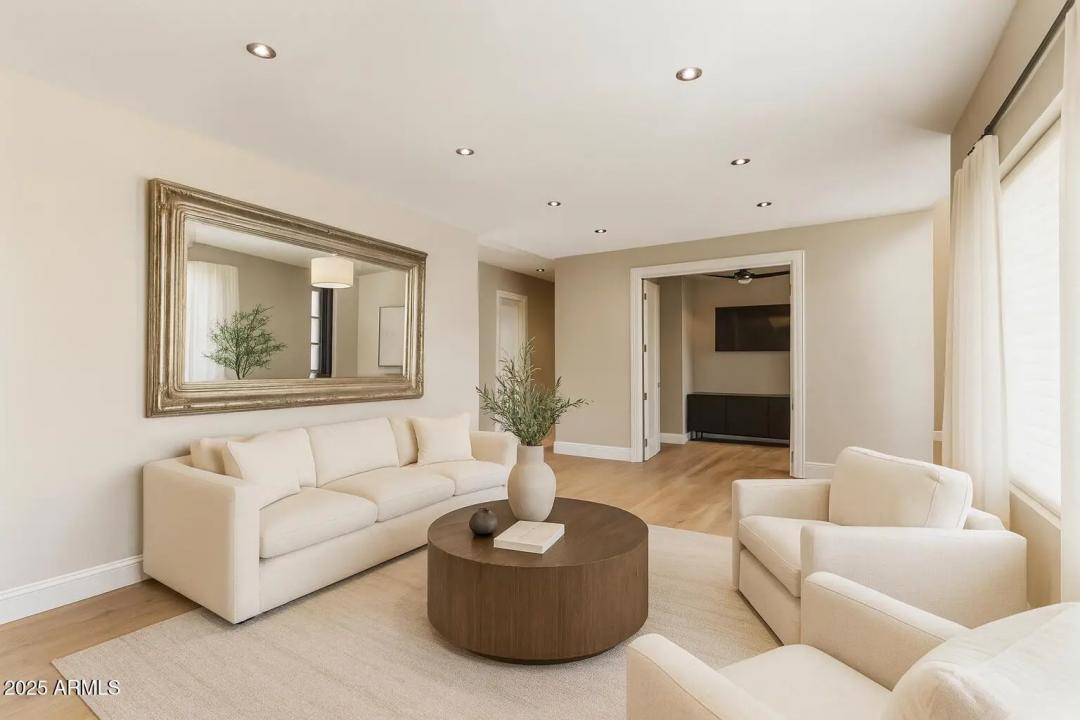 Real Estate Picture 9