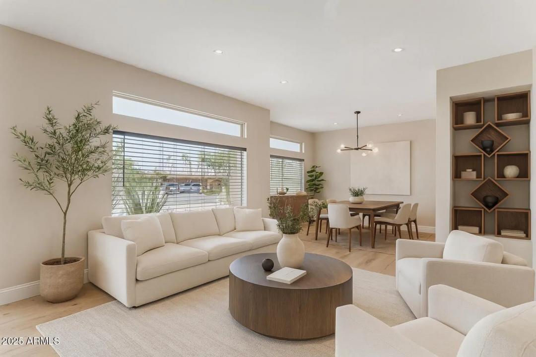 Real Estate Picture 8