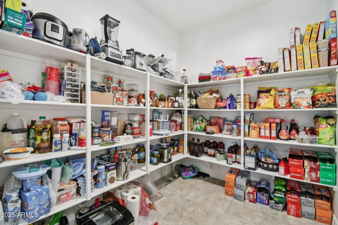 Real Estate Picture 13