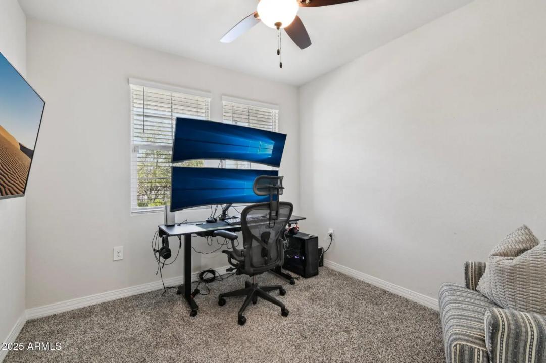 Real Estate Picture 23