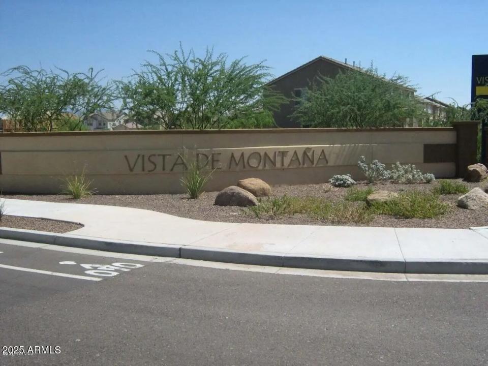 Real Estate Picture 22