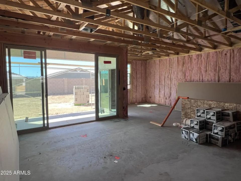 Real Estate Picture 9