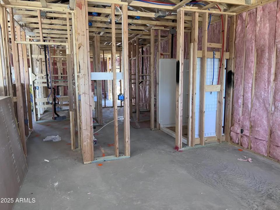 Real Estate Picture 15