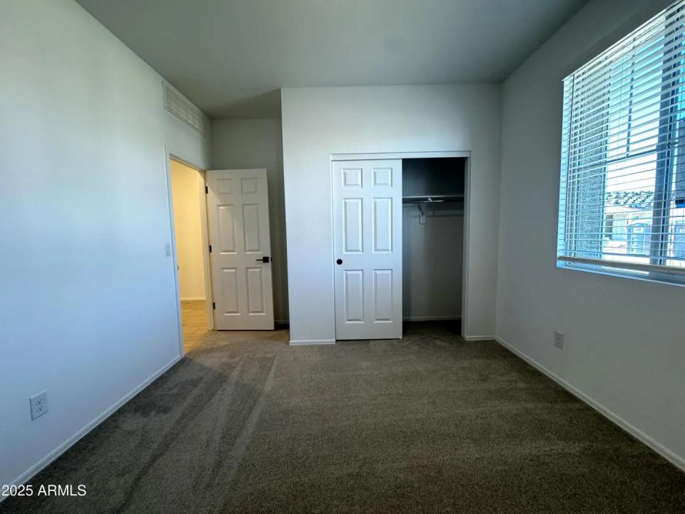 Real Estate Picture 6