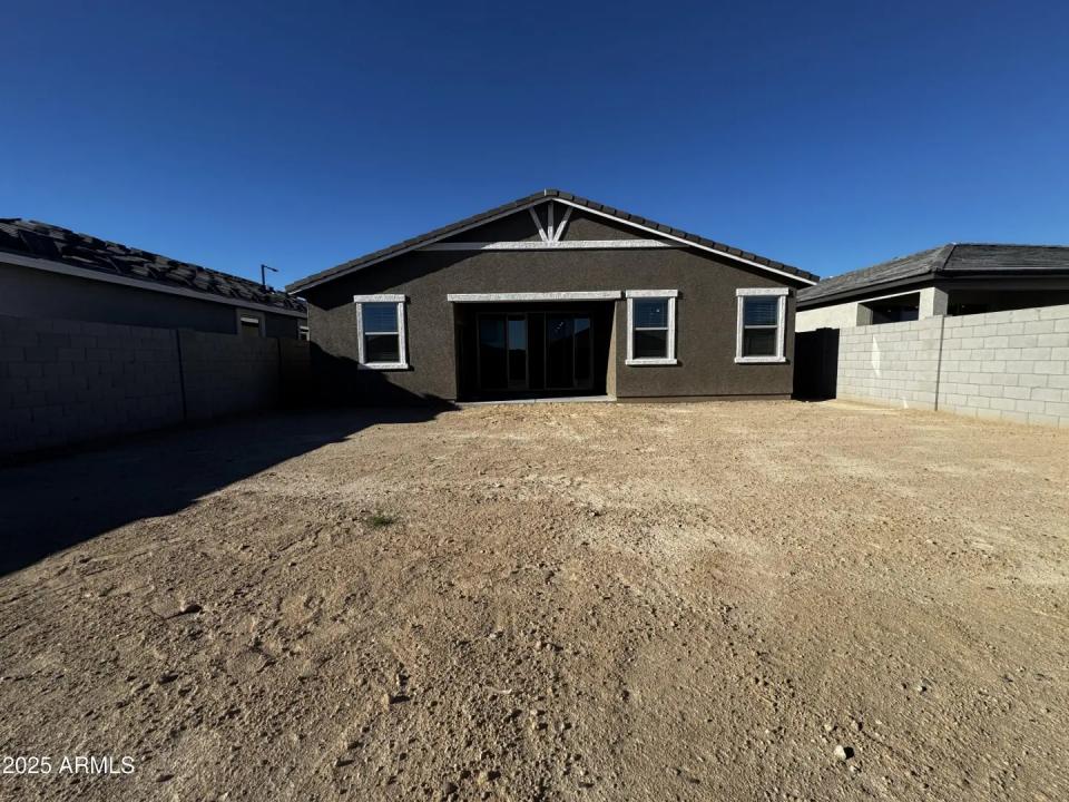 Real Estate Picture 16