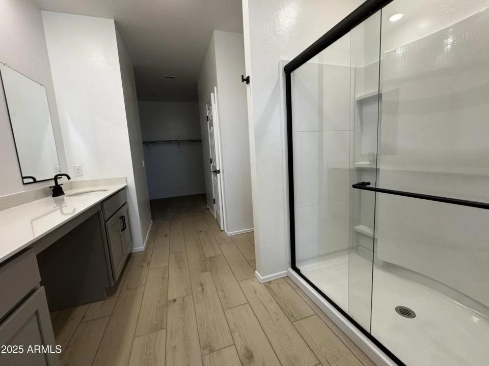 Real Estate Picture 19