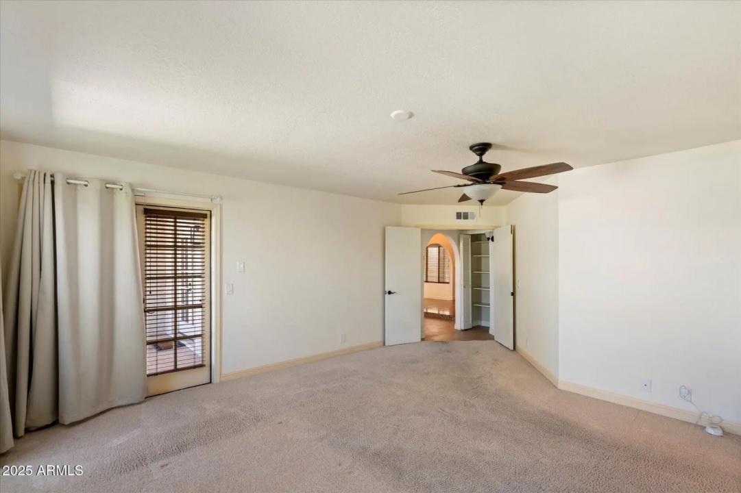 Real Estate Picture 16