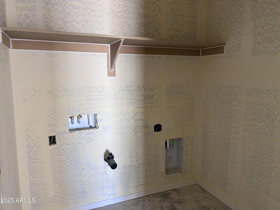 Real Estate Picture 10