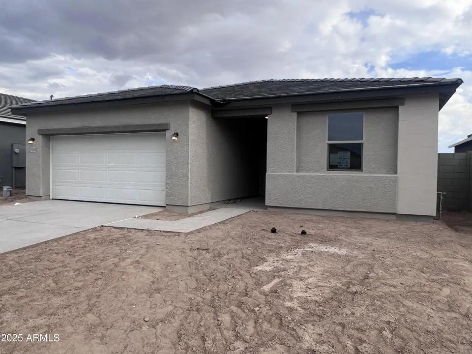 Real Estate Picture 2