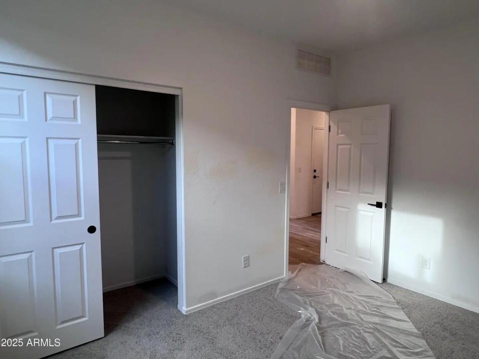 Real Estate Picture 8