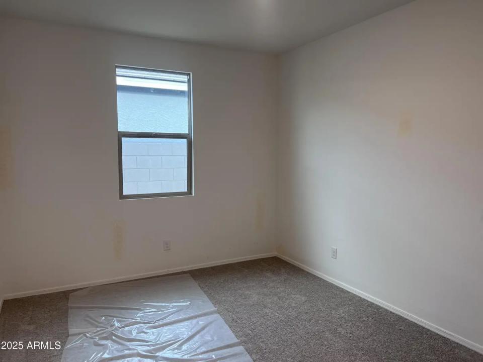 Real Estate Picture 9