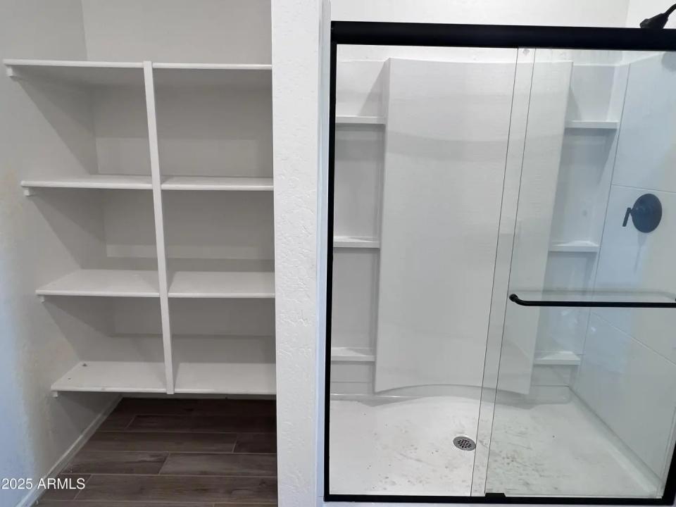 Real Estate Picture 22