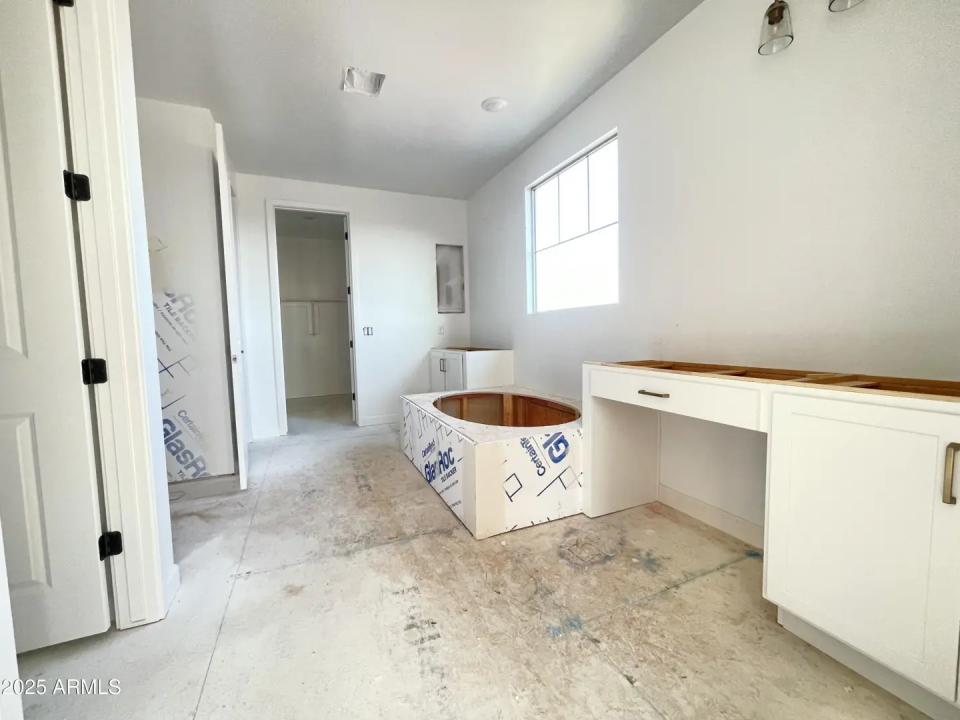 Real Estate Picture 21