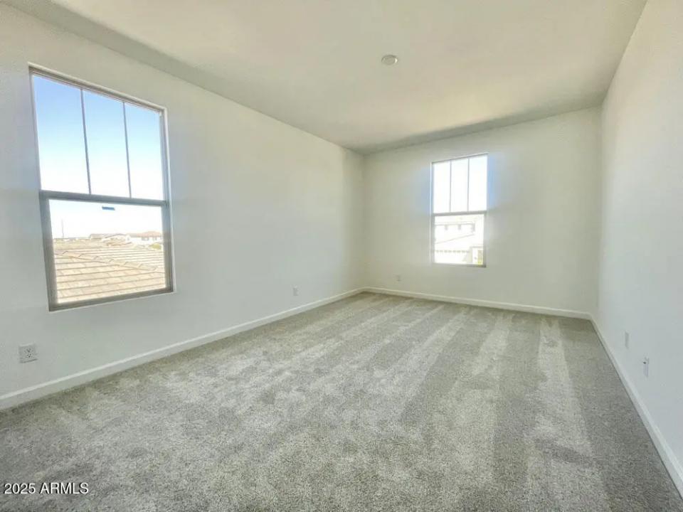 Real Estate Picture 19