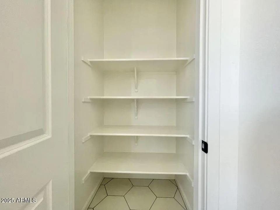 Real Estate Picture 27