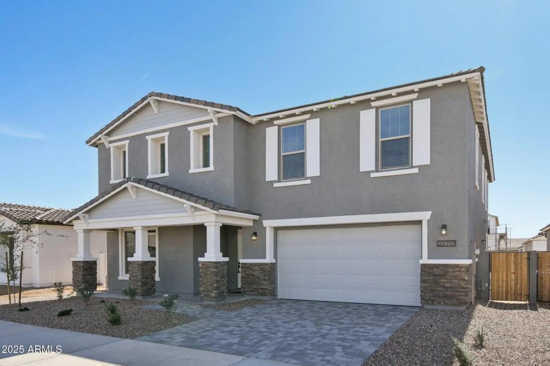 Real Estate Picture 3