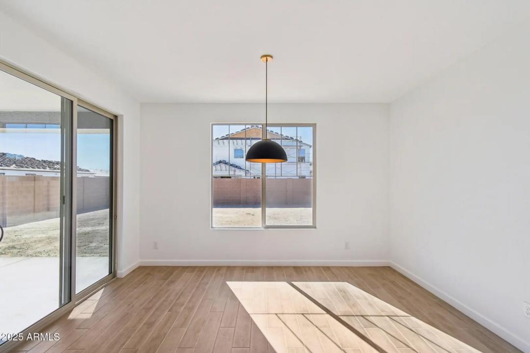 Real Estate Picture 11