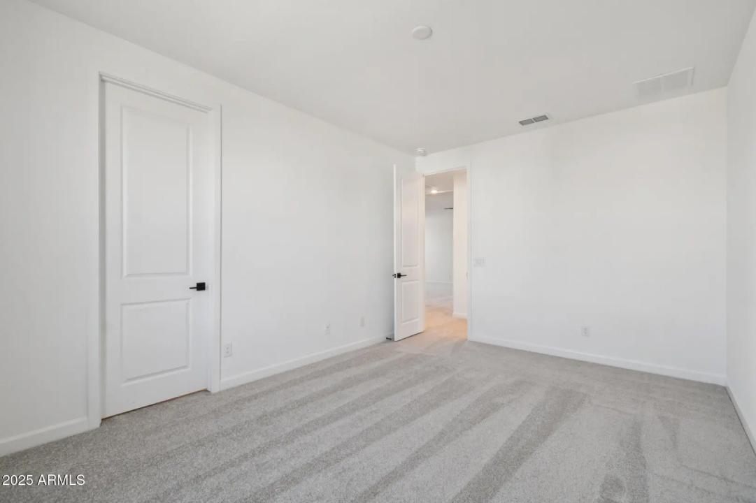 Real Estate Picture 23