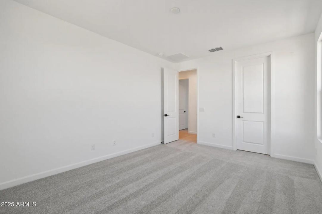 Real Estate Picture 30