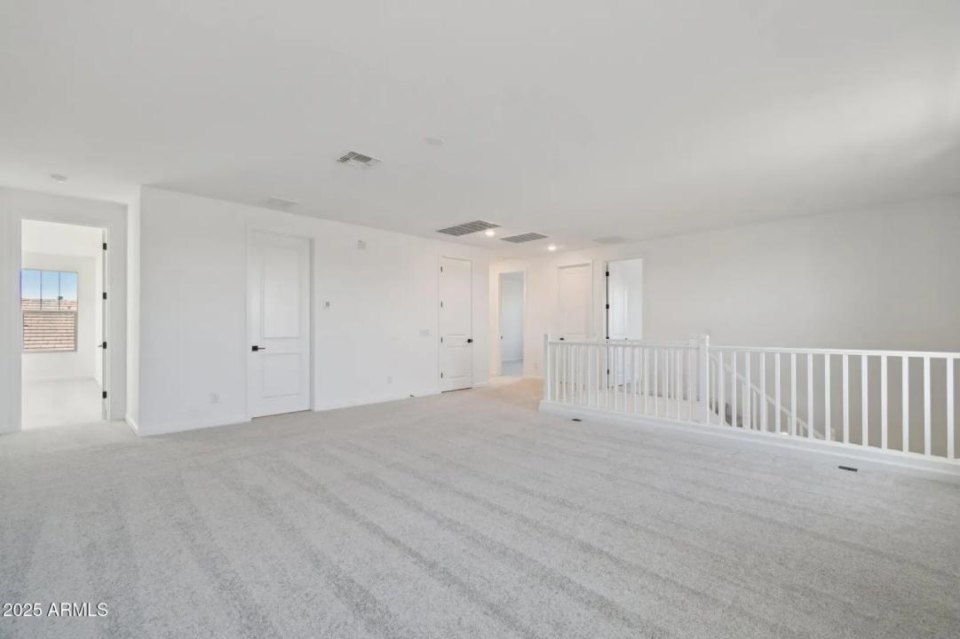 Real Estate Picture 32