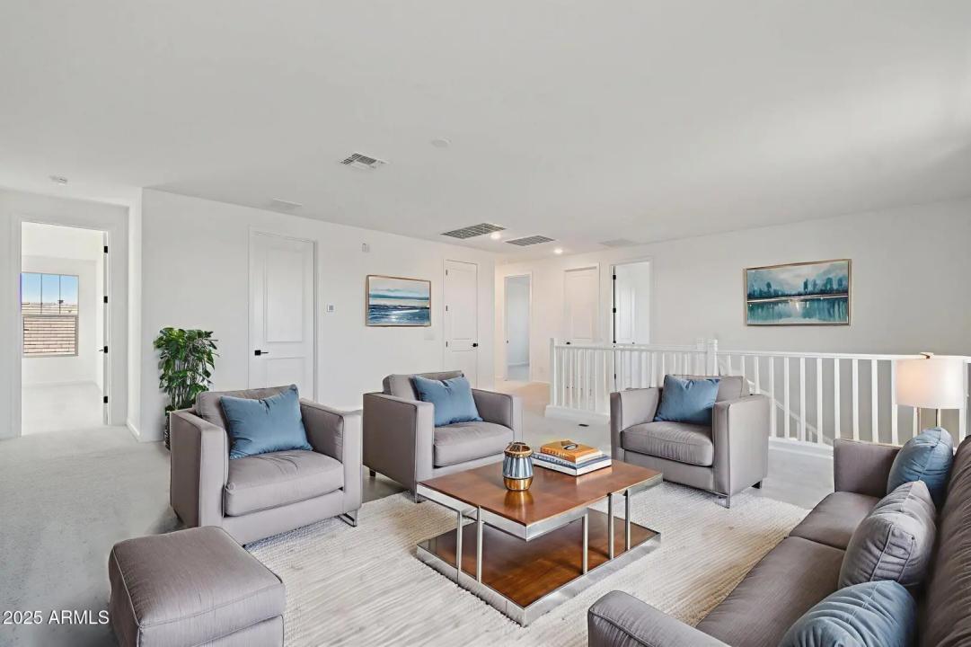 Real Estate Picture 33