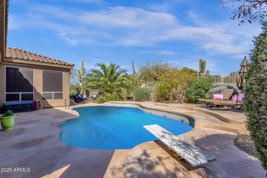Real Estate Picture 6