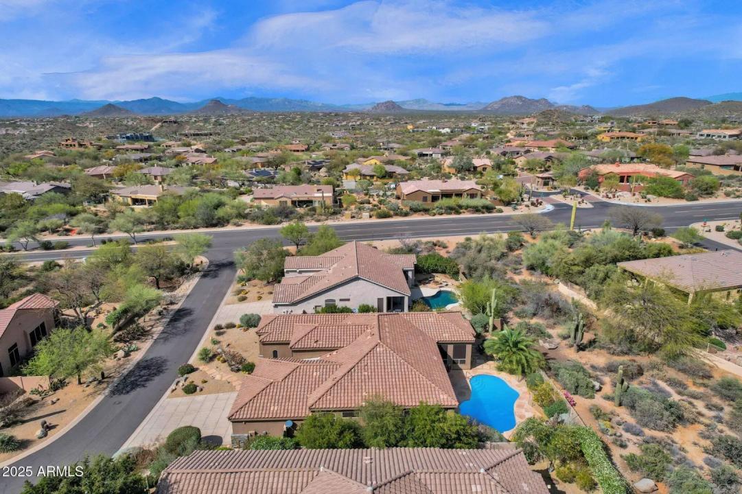 Real Estate Picture 13