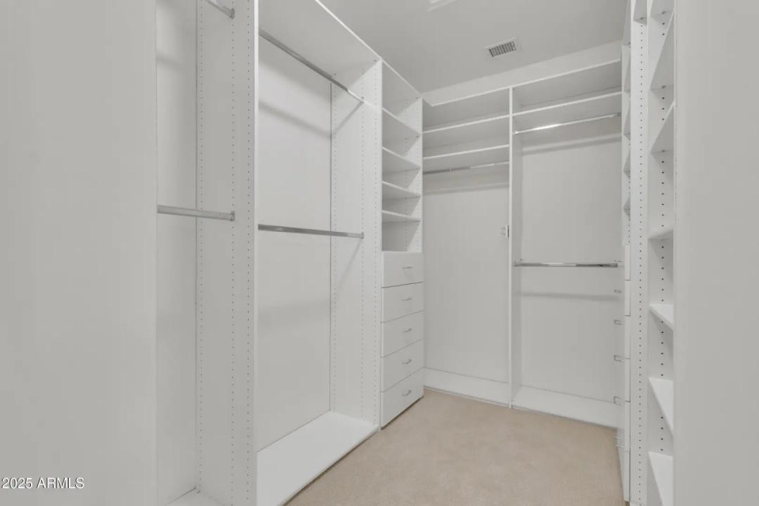 Real Estate Picture 22