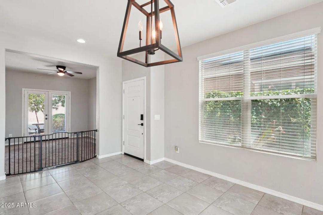 Real Estate Picture 13