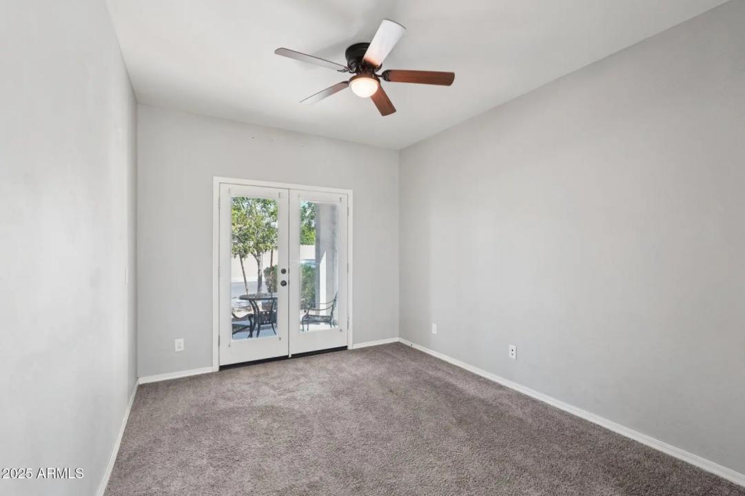 Real Estate Picture 14