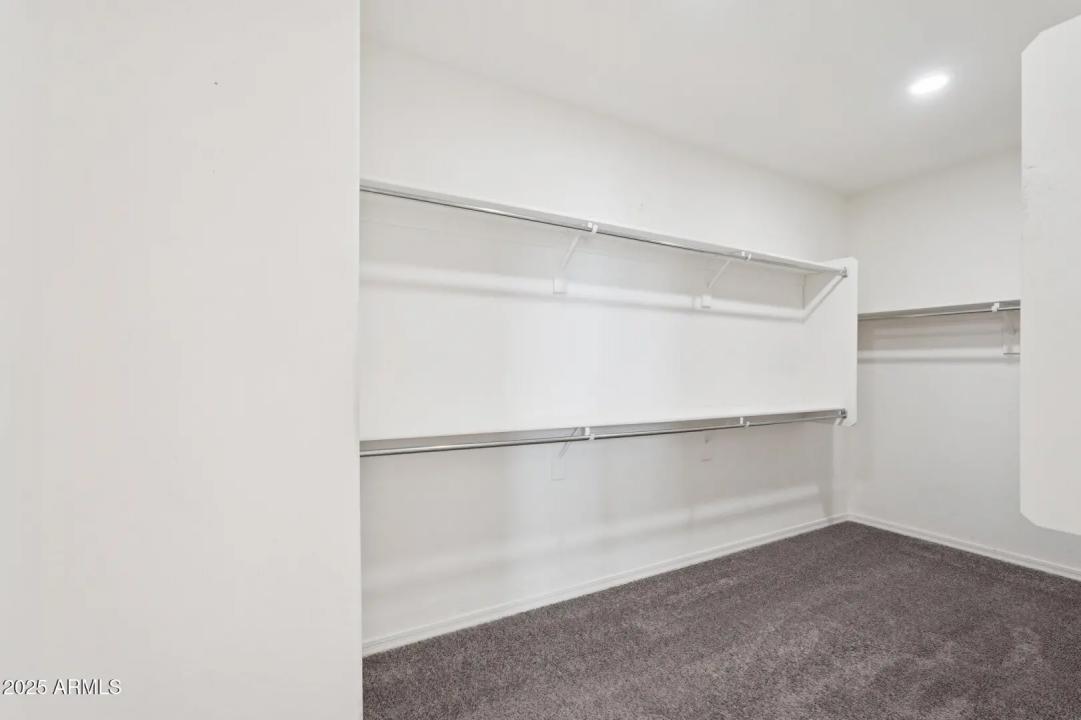 Real Estate Picture 25