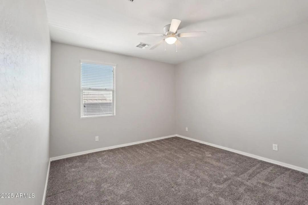 Real Estate Picture 28