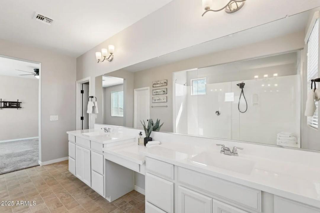Real Estate Picture 20
