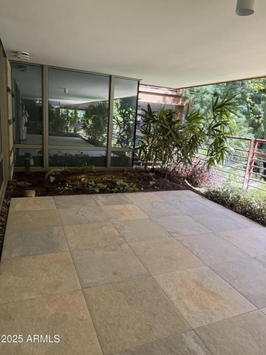 Real Estate Picture 17