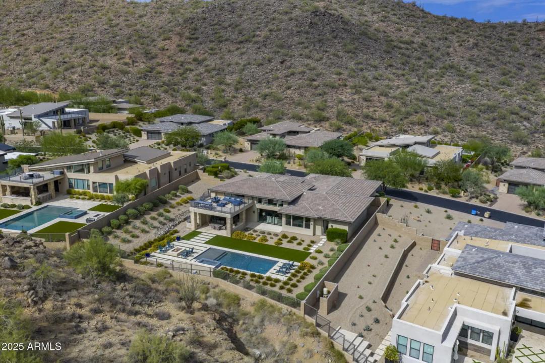 Real Estate Picture 40