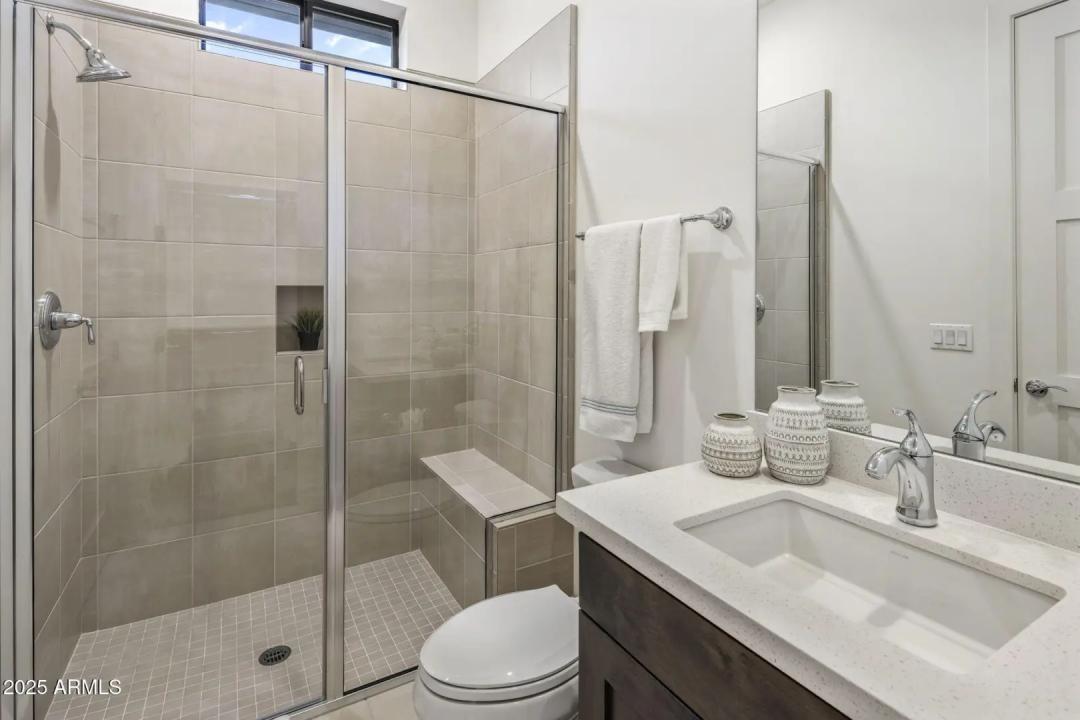 Real Estate Picture 26