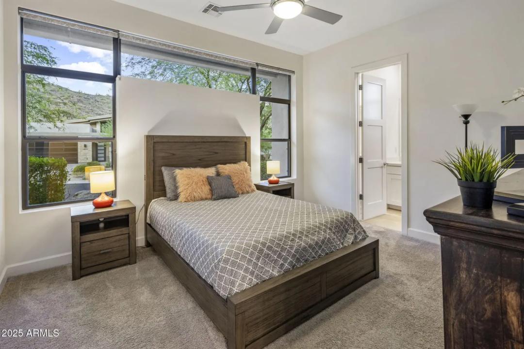 Real Estate Picture 27