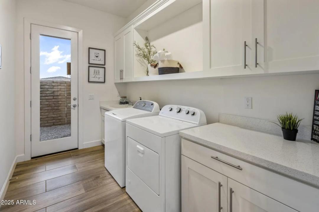 Real Estate Picture 30