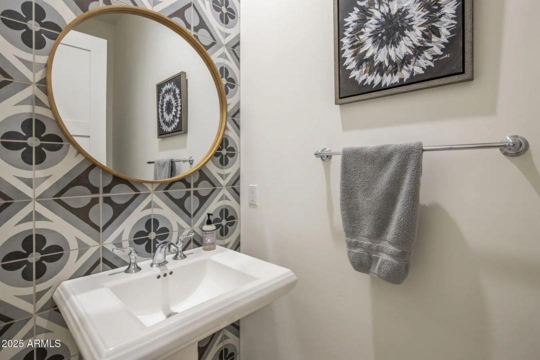 Real Estate Picture 29