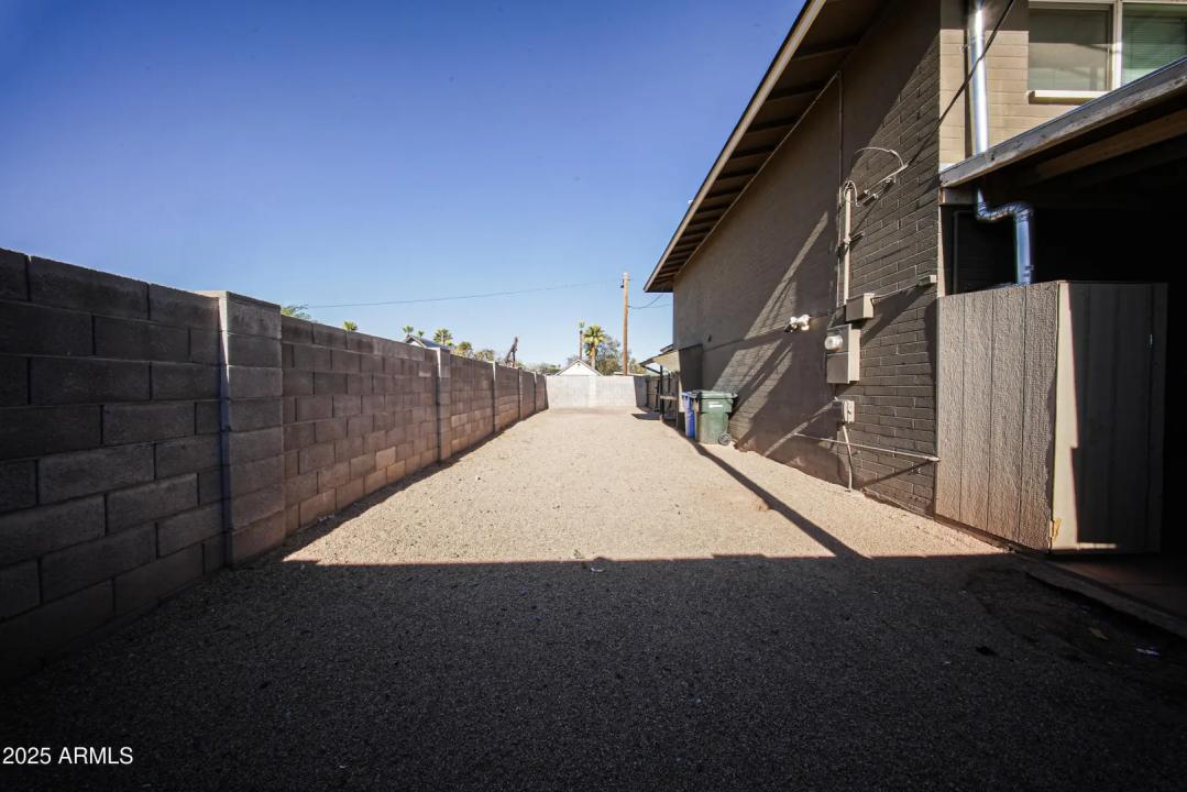 Real Estate Picture 33