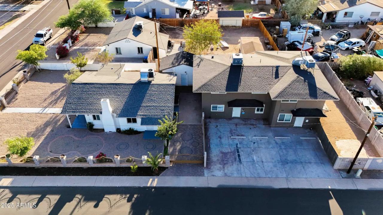 Real Estate Picture 2