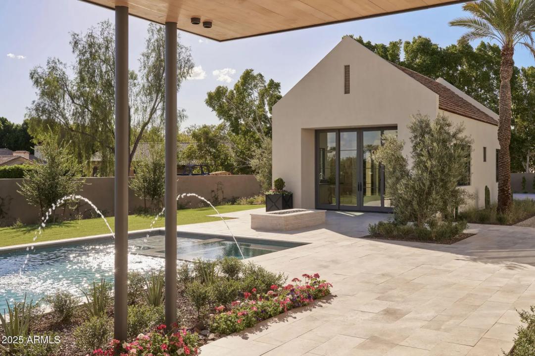 Real Estate Picture 28